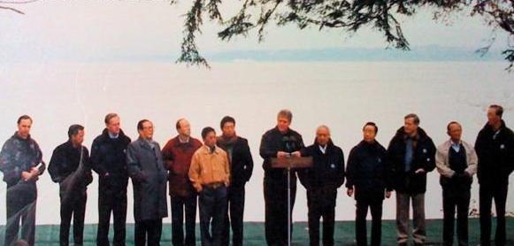 最炫民族風(fēng)：APEC晚宴上的領(lǐng)導人服裝大盤(pán)點(diǎn)